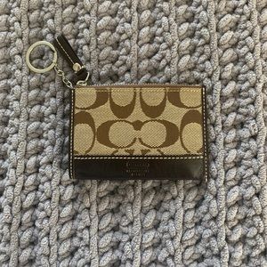 Coach change wallet